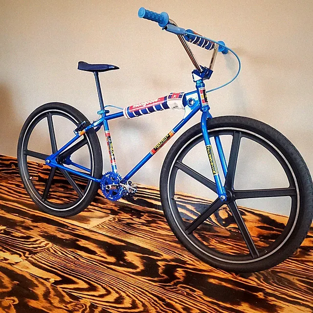 BLUE On BLUE 29 BMX CRUISER JTT MONGOOSE TRIBUTE SHOW CRUISER BiKE