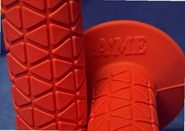 BUBBLE FONT Old School AME Tri Retro BMX Bike Grips Mongoose GT Haro RL Red