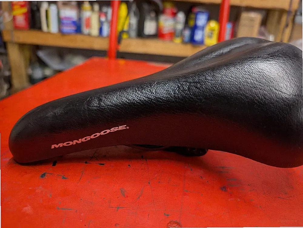 Mongoose Bicycle Seat 1999 Mongoose Expert**Free Shipping***