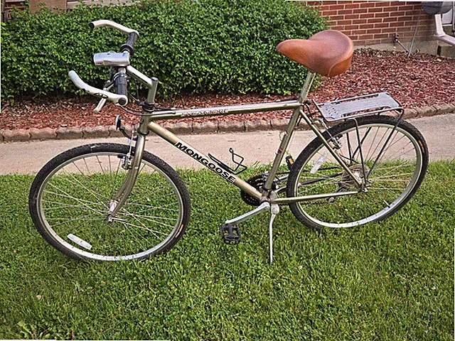 Mongoose Bike for 80$With Cargo Rack, Lite,bar Ends,old Man Seat, New tires