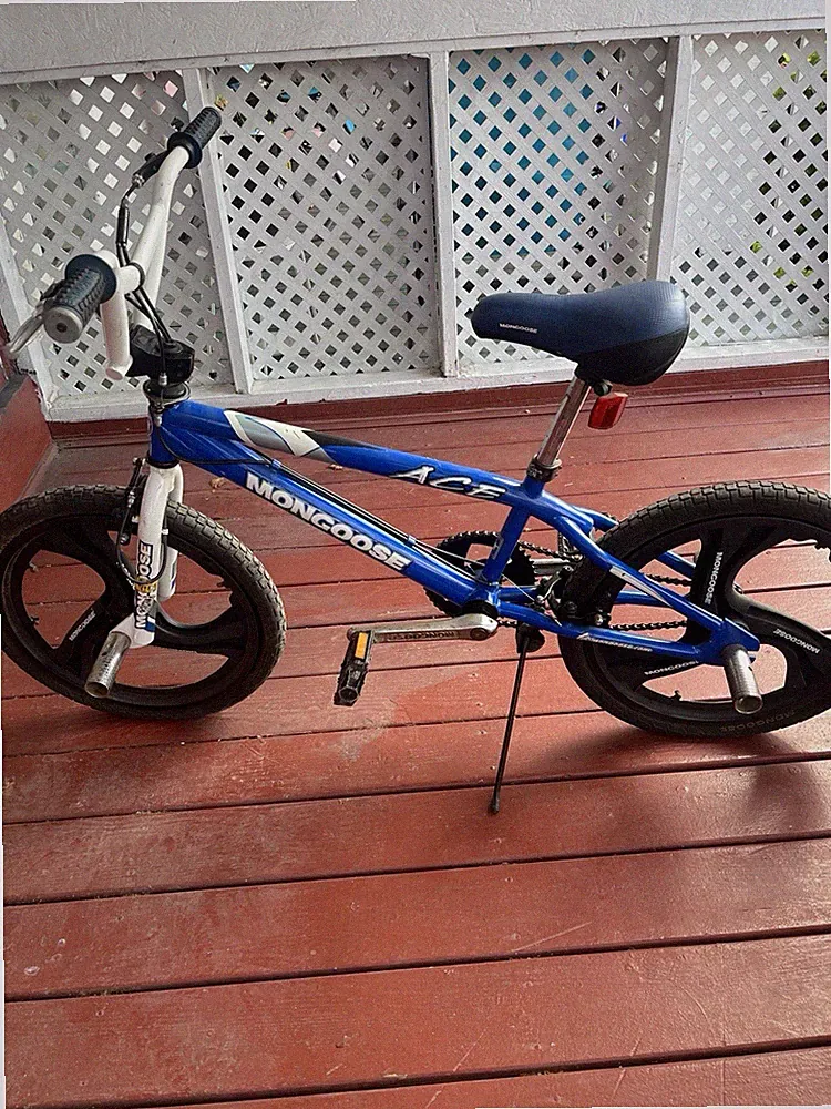 Mongoose Ultra Light Bike