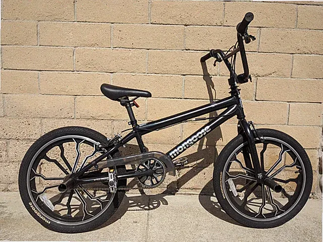 Mongoose BMX CD 20" Freestyle Bike Black Mag Wheels Caliper Brakes Pegs Rotor