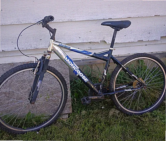 Mongoose Montana Sport 21 Speed Trail Bike See photos for condition