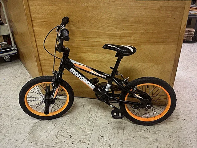 Mongoose Mutant Pasificcycle Kids Freestyle Sidewalk Bike, Beginner Riders