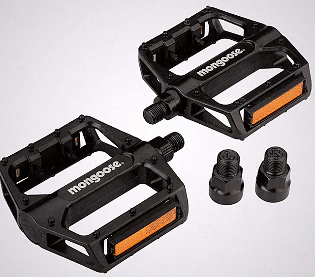 Mountain Bike Pedals Set of 2 Alloy Lightweight with Reflectors Fits 1/2 9/16