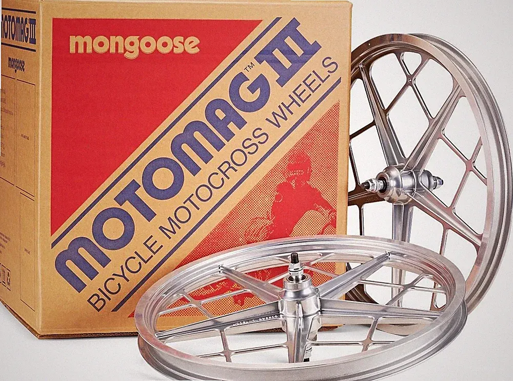 new in box Mongoose MOTOMAG III BMX bicycle 20" WHEELS SILVER