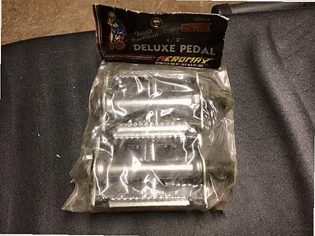 OLD SCHOOL BMX NOS 1/2 SILVER RATTRAP DELUXE PEDALS MONGOOSE HUFFY MOTO MAG