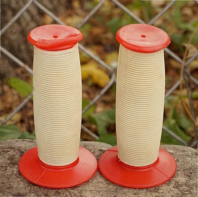 Vintage BMX Flange Grips Old School Red White Ribbed GT Mongoose Oakley ODI Fuan